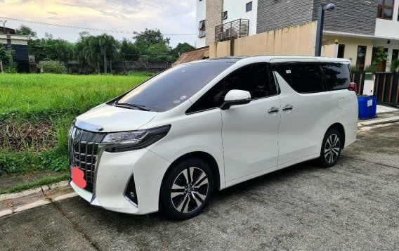 Pearl White Toyota Alphard 2020 for sale in Automatic