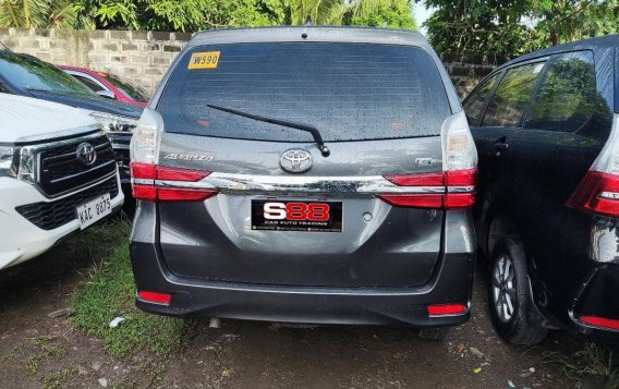 Silver Toyota Avanza 2021 for sale in Quezon-1