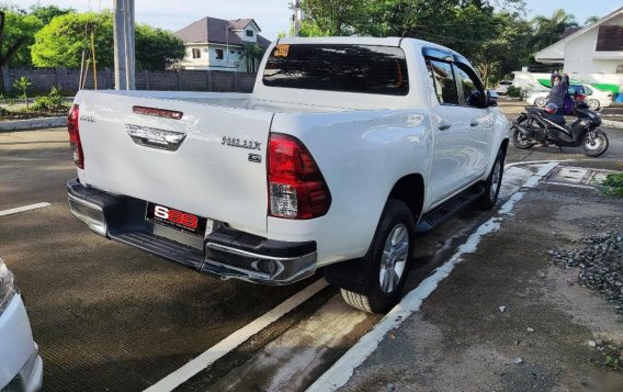 White Toyota Hilux 2020 for sale in Quezon-1