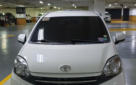 Selling White Toyota Wigo 2016 in Muntinlupa