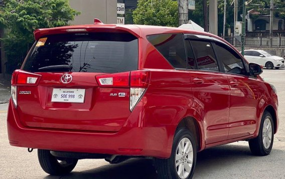 Red Toyota Innova 2021 for sale in Makati-5