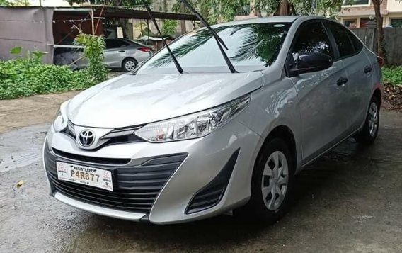 Selling Brightsilver Toyota Vios 2020 in Quezon-1