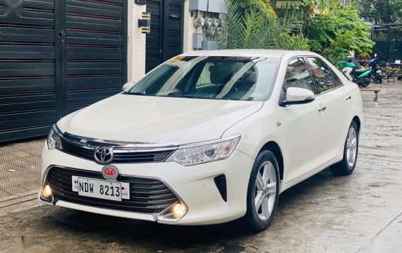 Pearl White Toyota Camry 2016 for sale in Automatic-0