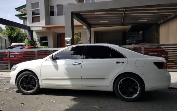 Selling White Toyota Camry 2009 in Quezon City-2