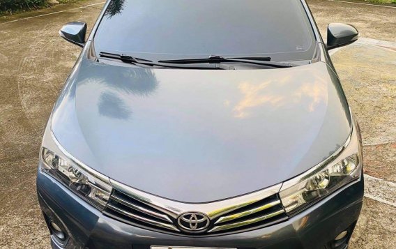 Sell Grey 2015 Toyota Corolla Altis in San Juan-2