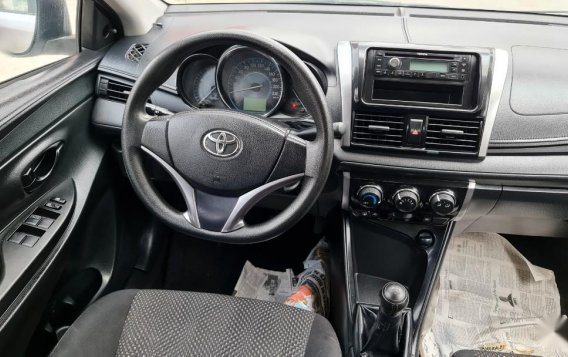 Selling Brightsilver Toyota Vios 2018 in Quezon-3