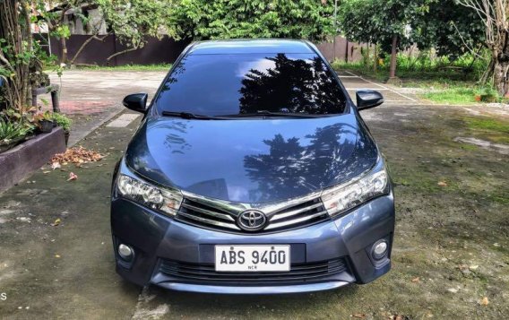 Sell Grey 2015 Toyota Corolla Altis in San Juan