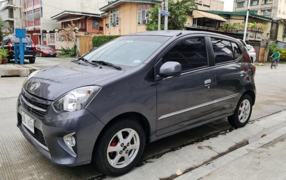 Selling Grey Toyota Wigo 2016 in Quezon-2