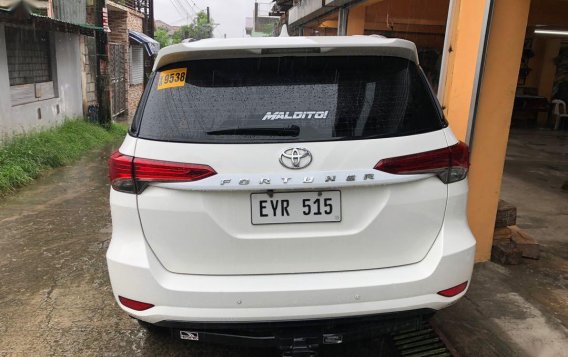 Selling Pearl White Toyota Fortuner 2016 in Bulakan-7
