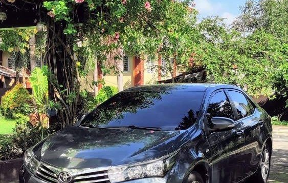 Sell Grey 2015 Toyota Corolla Altis in San Juan-1