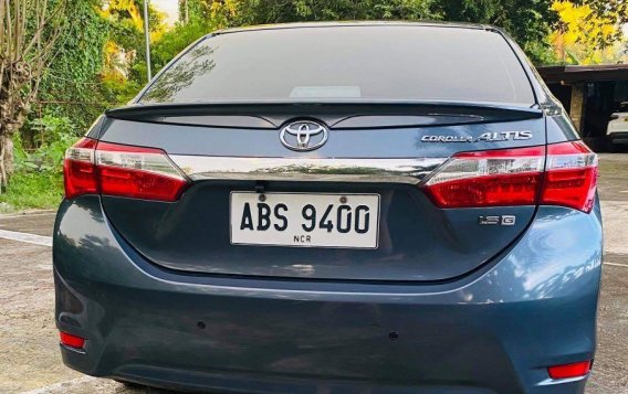 Sell Grey 2015 Toyota Corolla Altis in San Juan-3