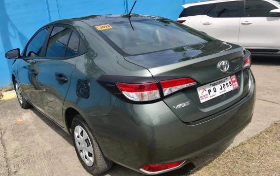 Selling Grey Toyota Vios 2019 in Manila-8