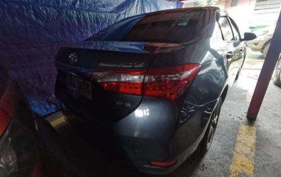 Grey Toyota Corolla Altis 2015 for sale in Automatic-1