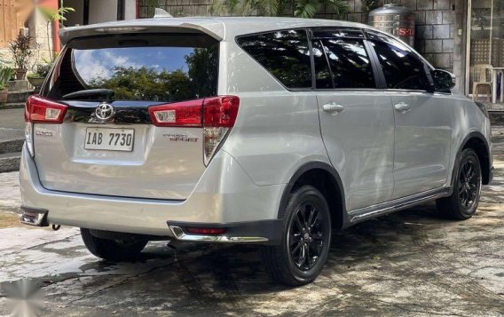 Silver Toyota Innova 2018 for sale in Automatic-5