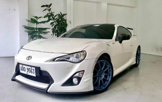 Selling Pearl White Toyota 86 2016 in Quezon City-1