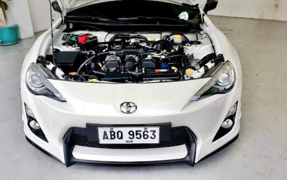 Selling Pearl White Toyota 86 2016 in Quezon City-9