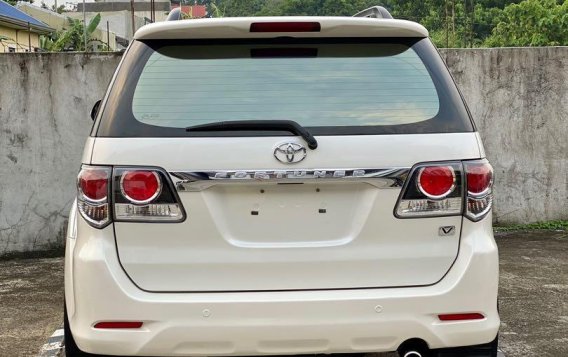 Pearl White Toyota Fortuner 2015 for sale in Balanga-5