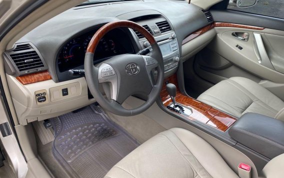 Silver Toyota Camry 2011 for sale in Automatic-1