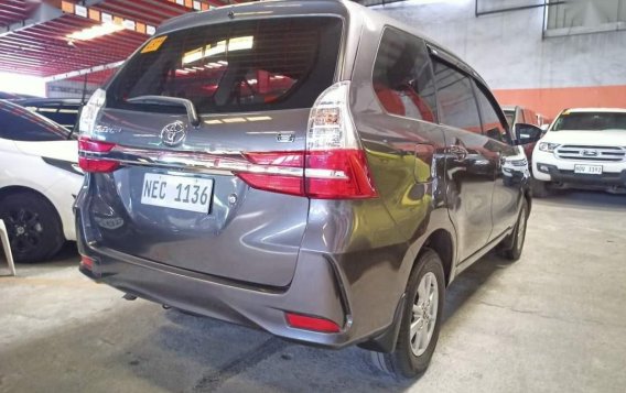 Selling Grey Toyota Avanza 2020 in Quezon City-3
