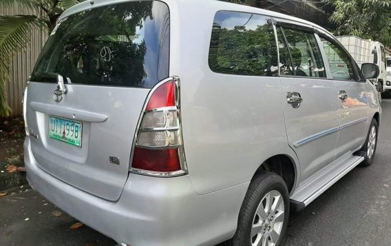 Selling Silver Toyota Innova 2012 in Quezon City-4