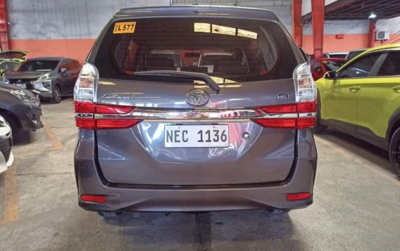 Selling Grey Toyota Avanza 2020 in Quezon City-4