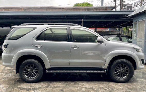 Silver Toyota Fortuner 2016 for sale in Las Pinas-3