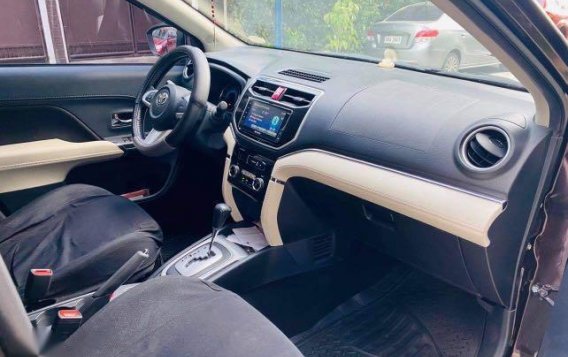 Red Toyota Rush 2020 for sale in Automatic-3