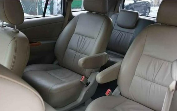 Silver Toyota Innova 2009 for sale in Automatic-1