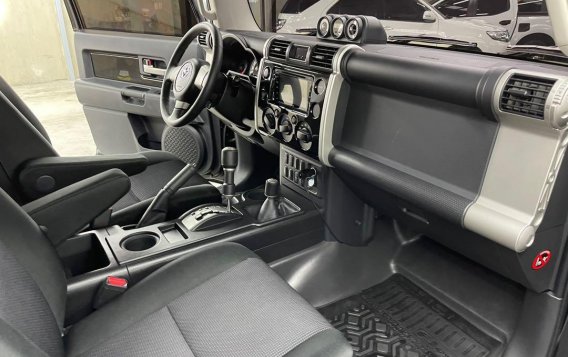 Selling Black Toyota Fj Cruiser 2019 in Angeles-6