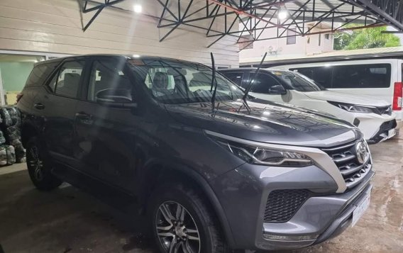 Selling Silver Toyota Fortuner 2021 in Angat