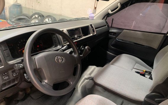 Selling White Toyota Hiace 2019 in San Juan-3