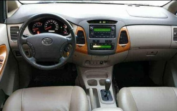 Silver Toyota Innova 2009 for sale in Automatic-3