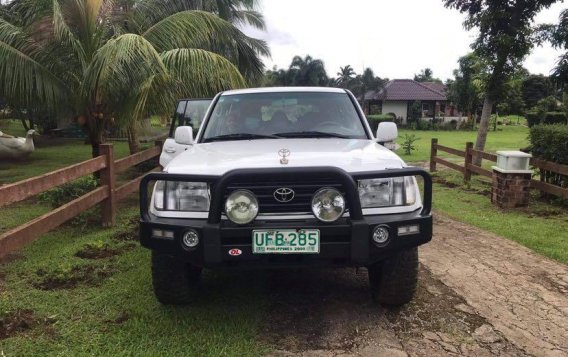 White Toyota Land Cruiser 1995 for sale in Automatic