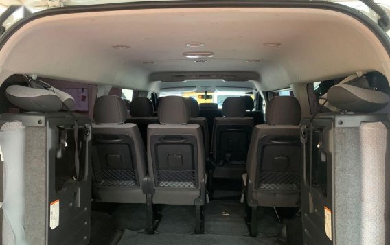 Selling White Toyota Hiace 2019 in San Juan-2