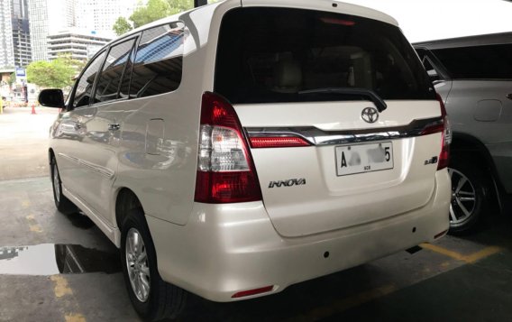 Pearl White Toyota Innova 2015 for sale in Pasig-4