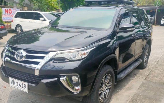 Selling Black Toyota Fortuner 2017 in Pasig