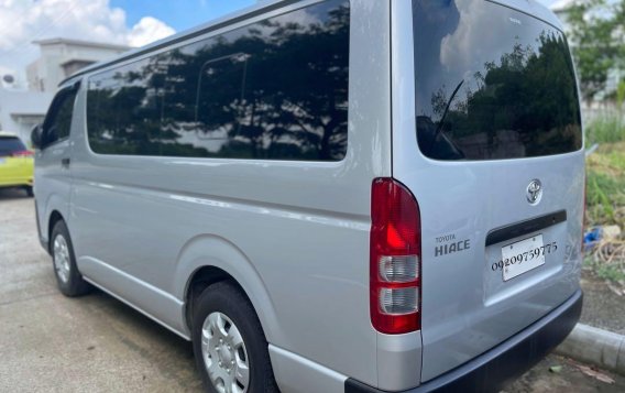 Selling Silver Toyota Hiace 2020 in Quezon City-3