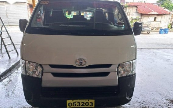 White Toyota Hiace 2018 for sale-6