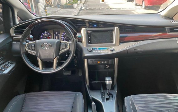 Silver Toyota Innova 2019 for sale-4