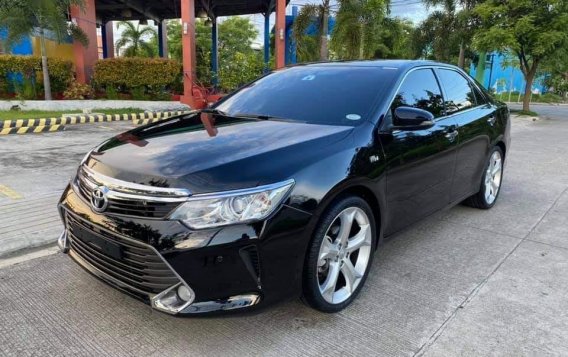 Sell Black 2016 Toyota Camry in Imus