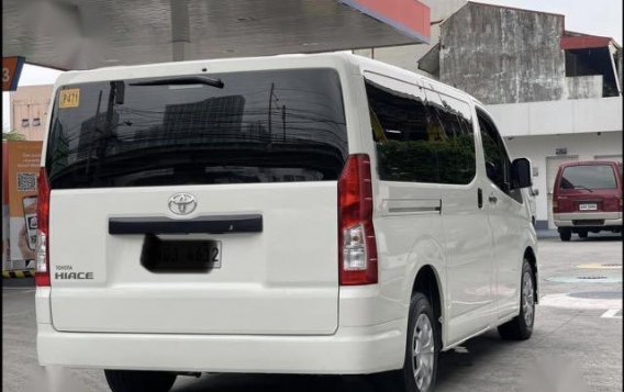 White Toyota Hiace 2020 for sale in Manual-3