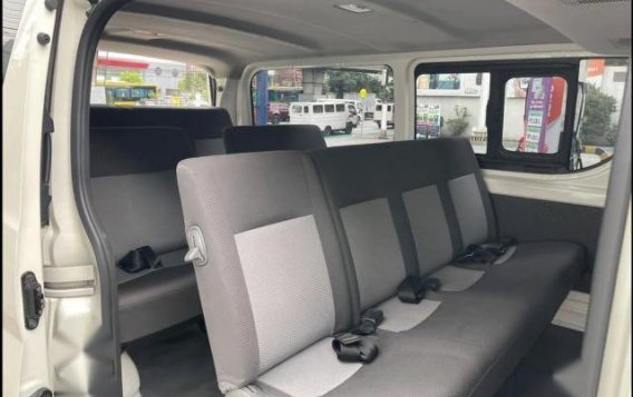 White Toyota Hiace 2020 for sale in Manual-5