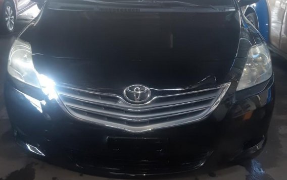 Selling Black Toyota Vios 2011 in Cavite