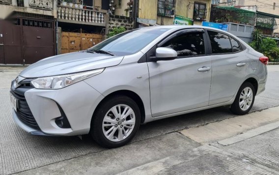 Selling Brightsilver Toyota Vios 2021 in Quezon-1