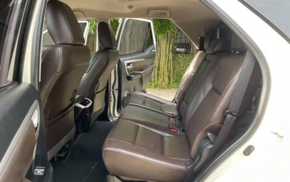 White Toyota Fortuner 2018 for sale in Quezon-9