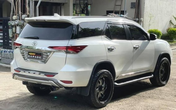 White Toyota Fortuner 2018 for sale in Quezon-5