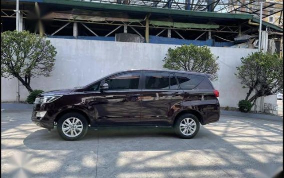 Red Toyota Innova 2018 for sale in San Isidro-1