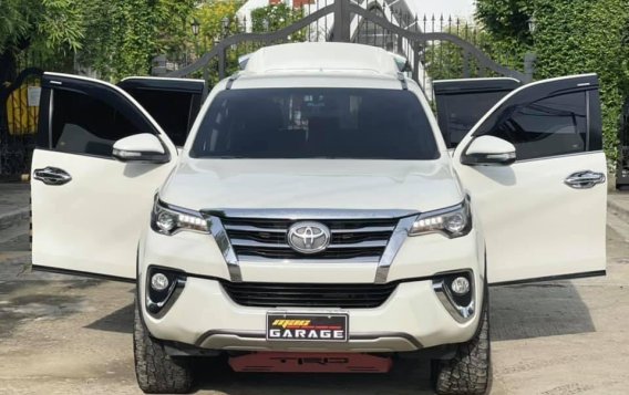 White Toyota Fortuner 2018 for sale in Quezon