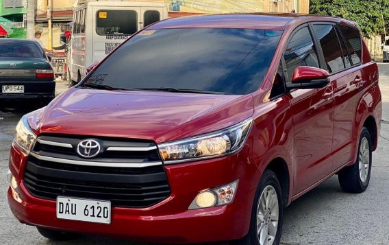 Selling Red Toyota Innova 2021 in Makati-1