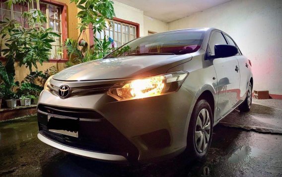 Pearl White Toyota Vios 2016 for sale in Quezon